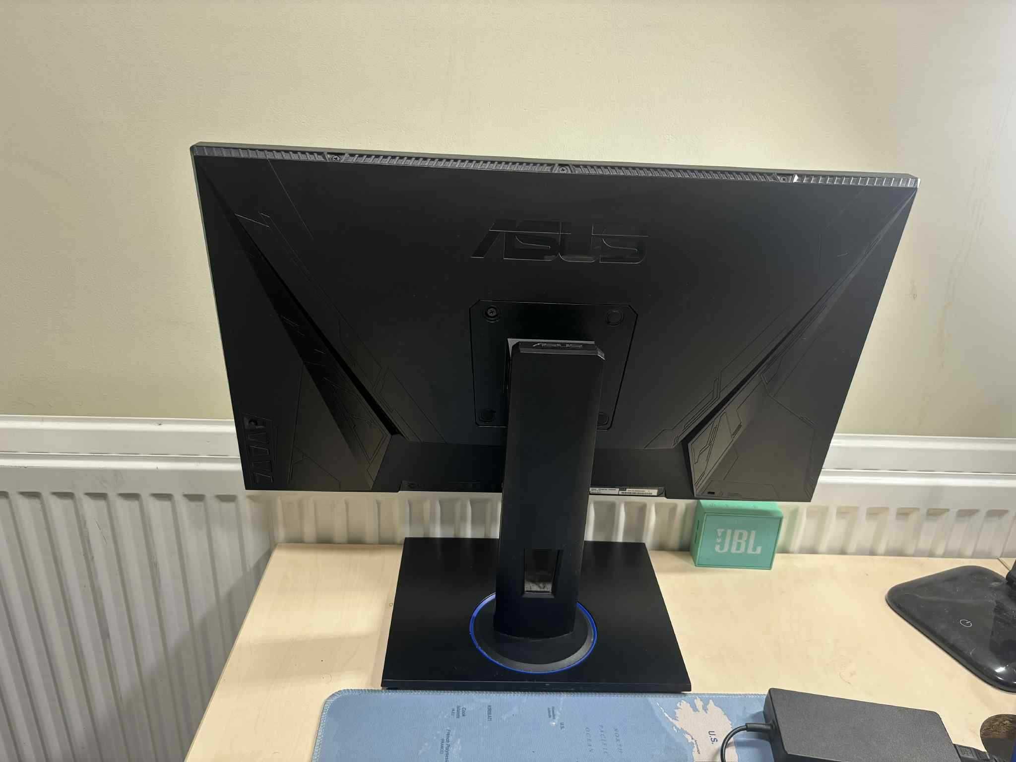 Monitor ASUS VG245He 1ms FREESYNC FHD 24"