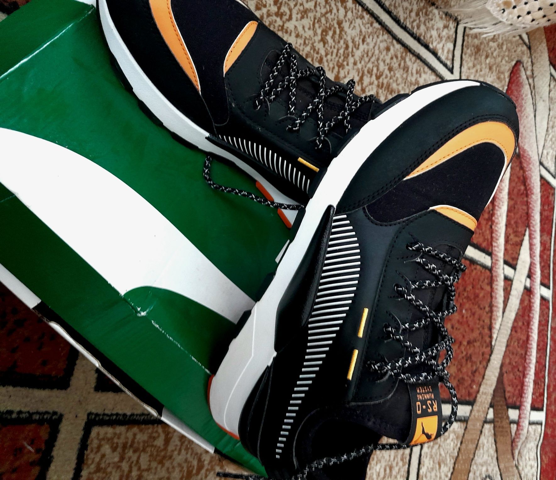 Кросівки Puma running systems.