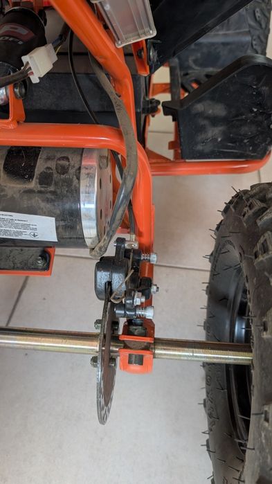 Дитячий електричний квадроцикл