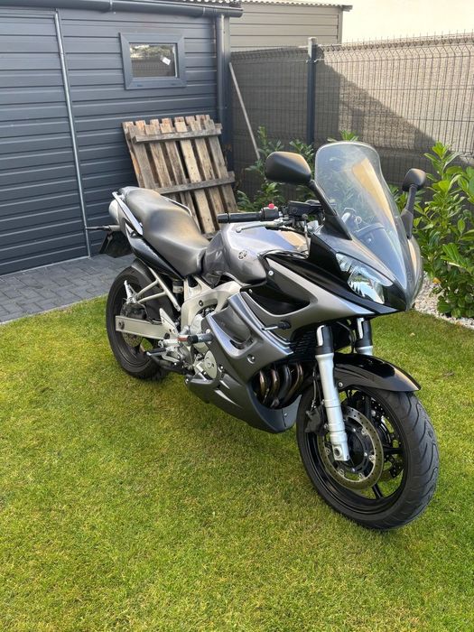 Yamaha FZ6 Yamaha FZ6 Fazer ABS