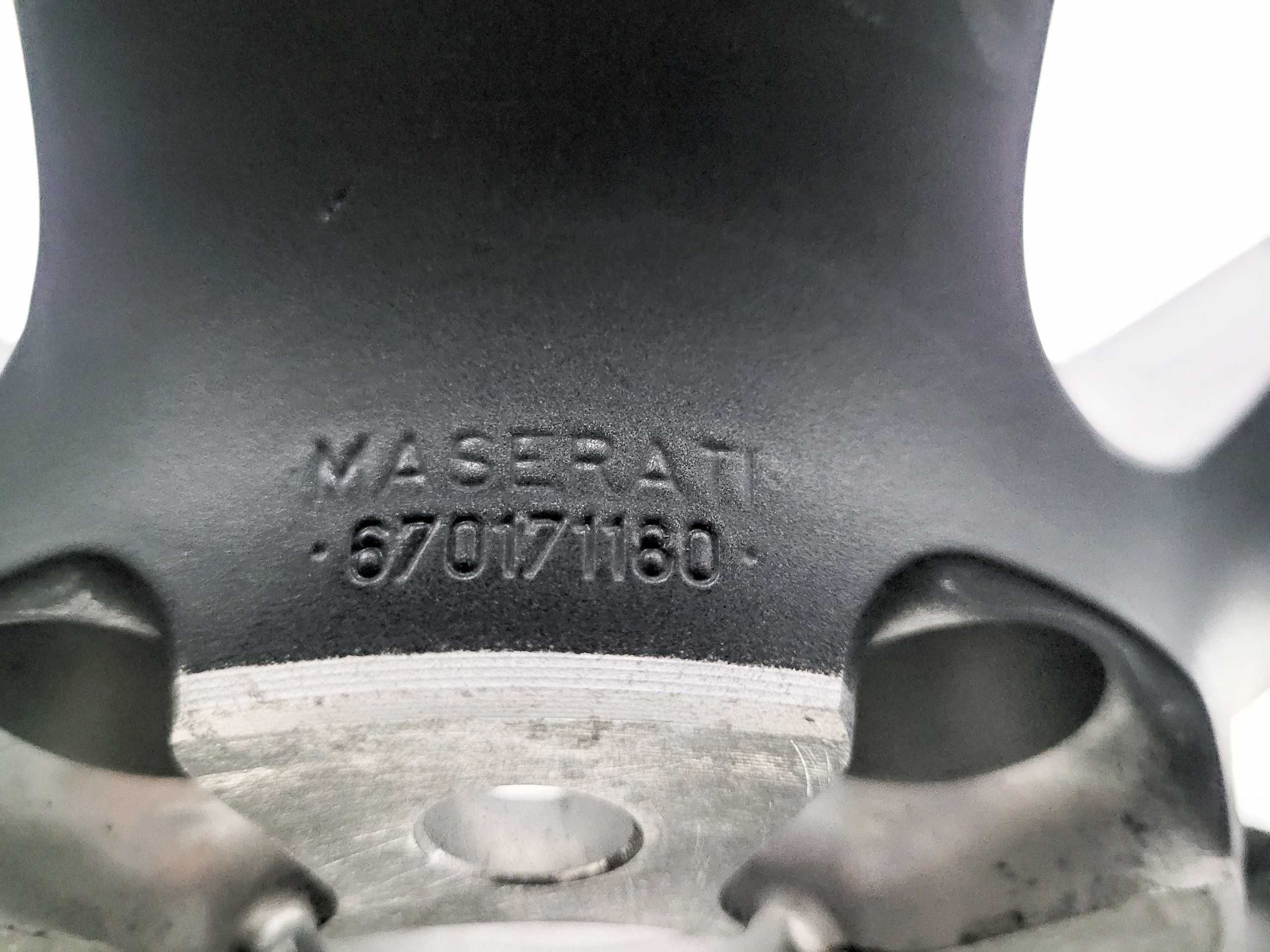 Maserati GRECALE - felga przednia / tylna - ETERE 20 x 9 (F1)