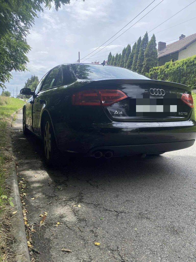 Audi A4 B8 2.0 TDI 2010r.
