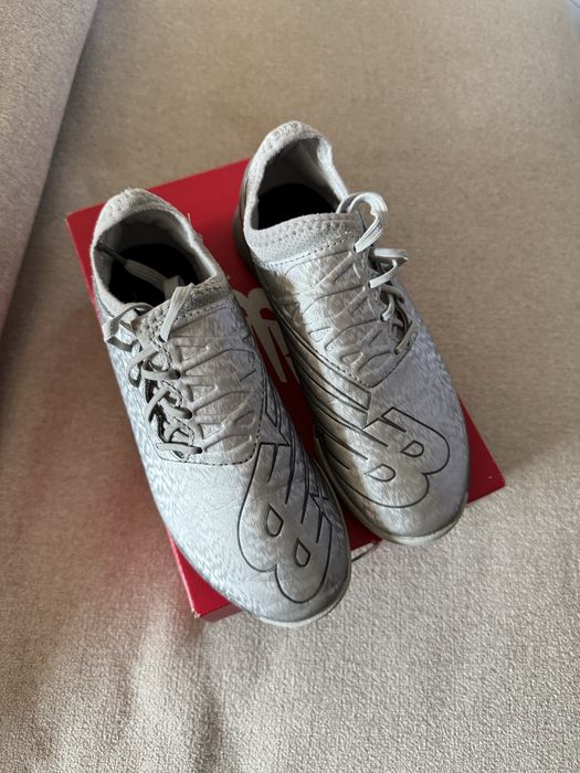 New balance Сороконіжки , футзалки 37 (36)