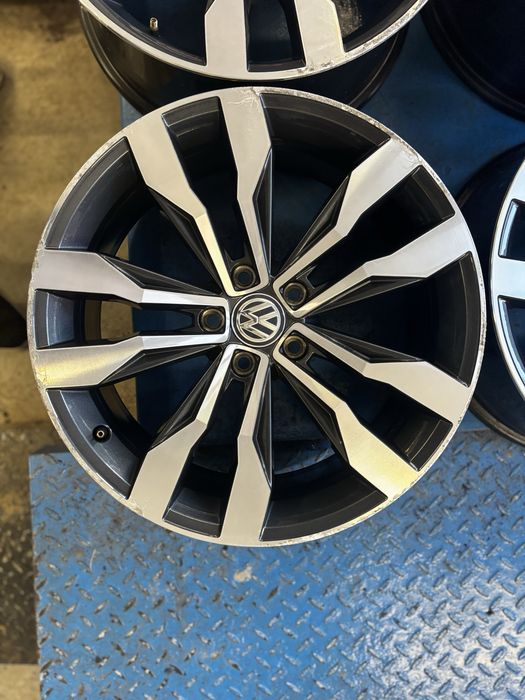 5x112 19 Vw T-ROC R-line SUZUKA 2GA.601.025 f