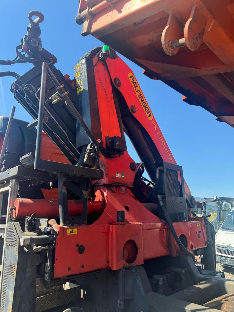 Volvo FMX  com grua PK23001 e bascúla