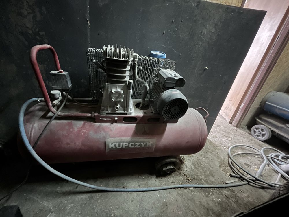 Kompresor sprężarka 150l kubczyk