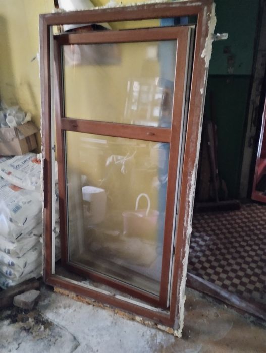 Okno pcv prawe złoty dąb 103 x 182 cm