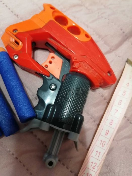 Nerf mały pistolet