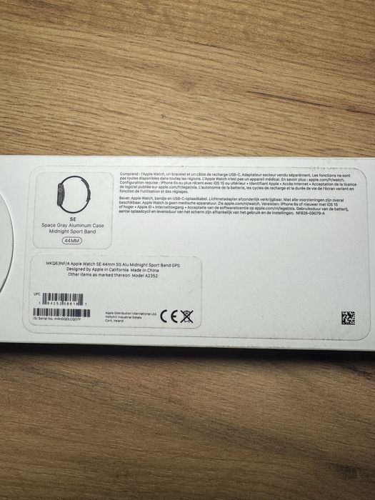 Годинник Apple Watch SE GPS 44mm