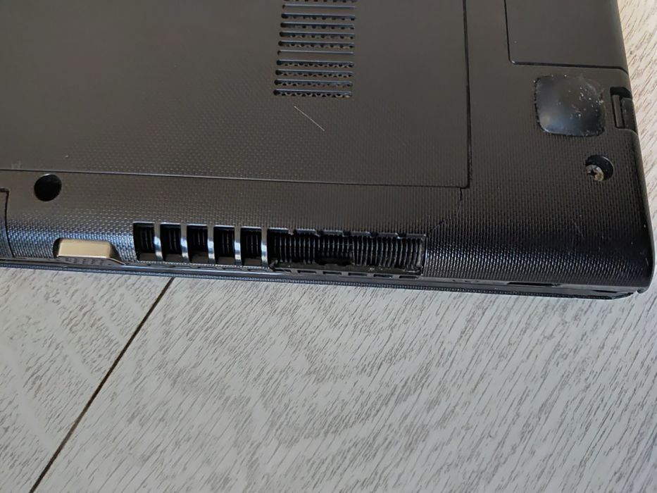 Laptop Lenovo Intel Celeron 4GB