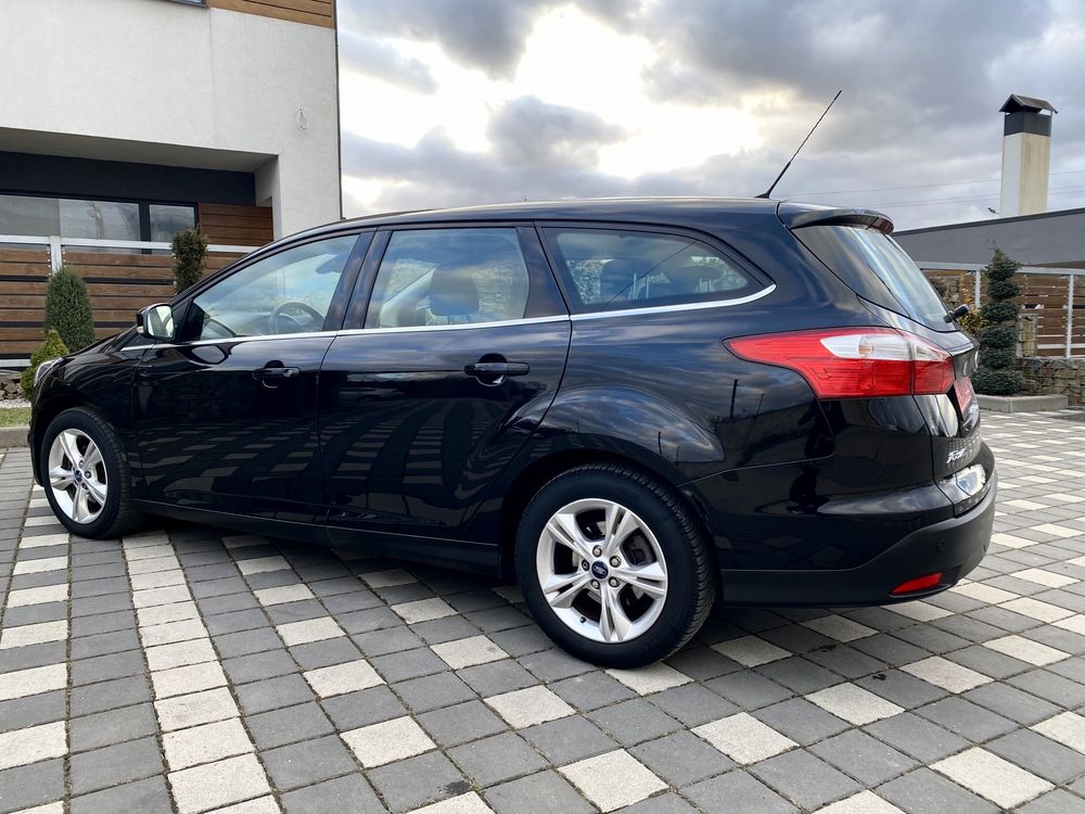 Продам Ford Focus 3 TITANIUM / Full LED