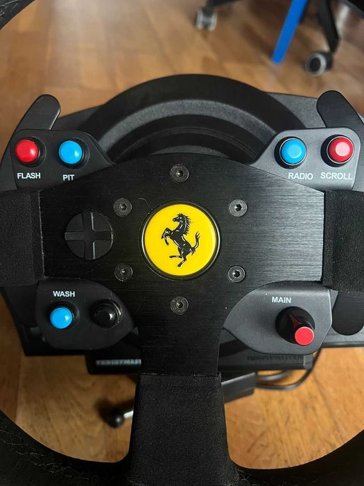 Volante Thrustmaster T300RS + Pedais T3PA-PRO + Extras 3D