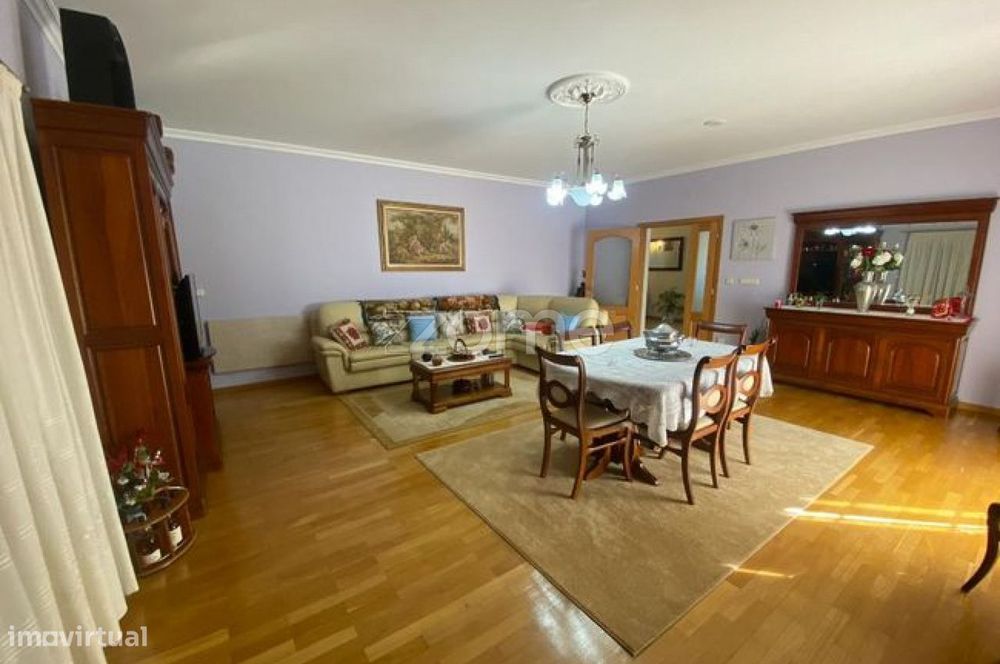 Moradia T4 | Poiares | Peso da Régua