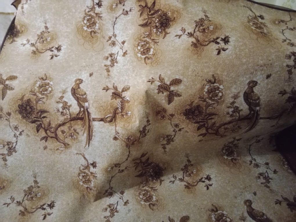 Палас 2 шт , продам срочно