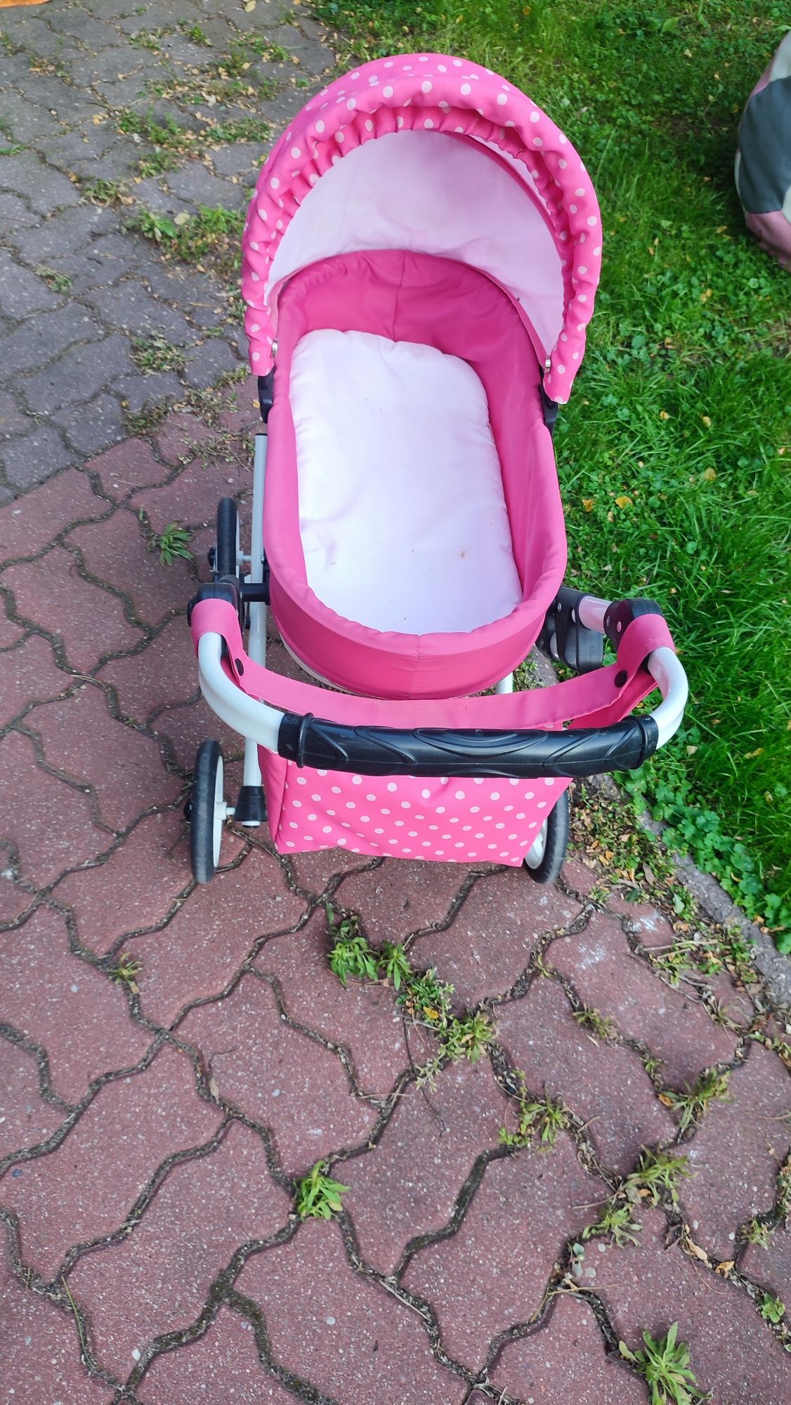 Wózek z regulowaną rączką