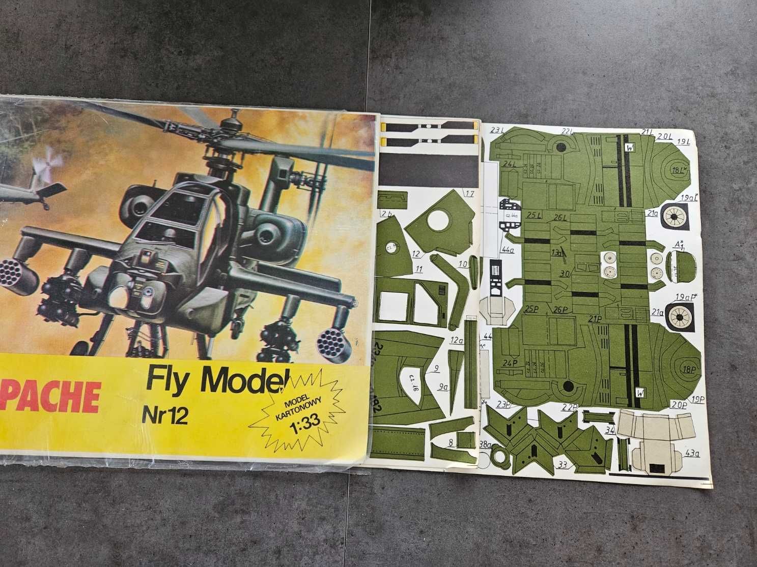 Model papierowy APACHE AH-64