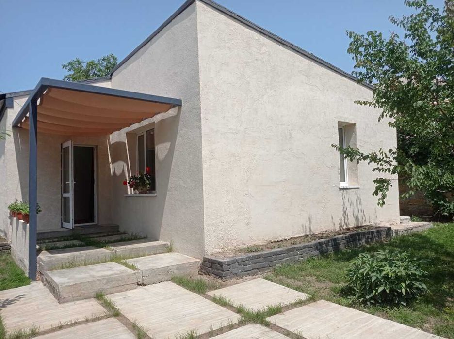 Продам Дом-3 комн. р-он Космос, 68/34/25-кухня гост евроремонт, мебель