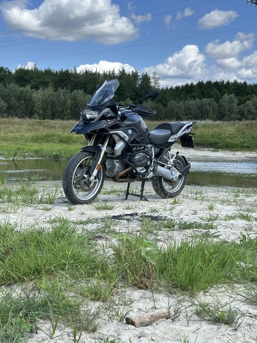 Продам або обміняю супер мотоцикл bmw гусь 17 року