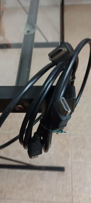 Cabos HDMI como novos