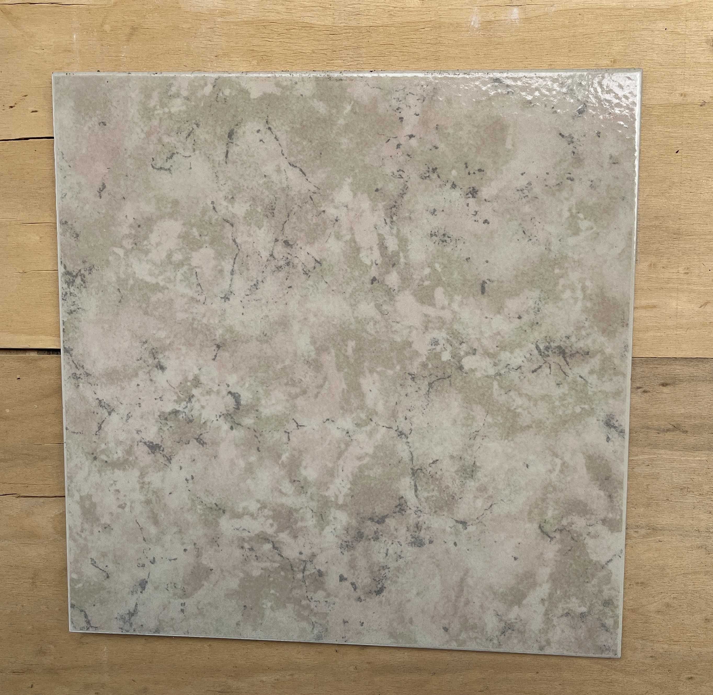 Pavimento - Azulejos Vários Padrões e Cores (40x40cm)