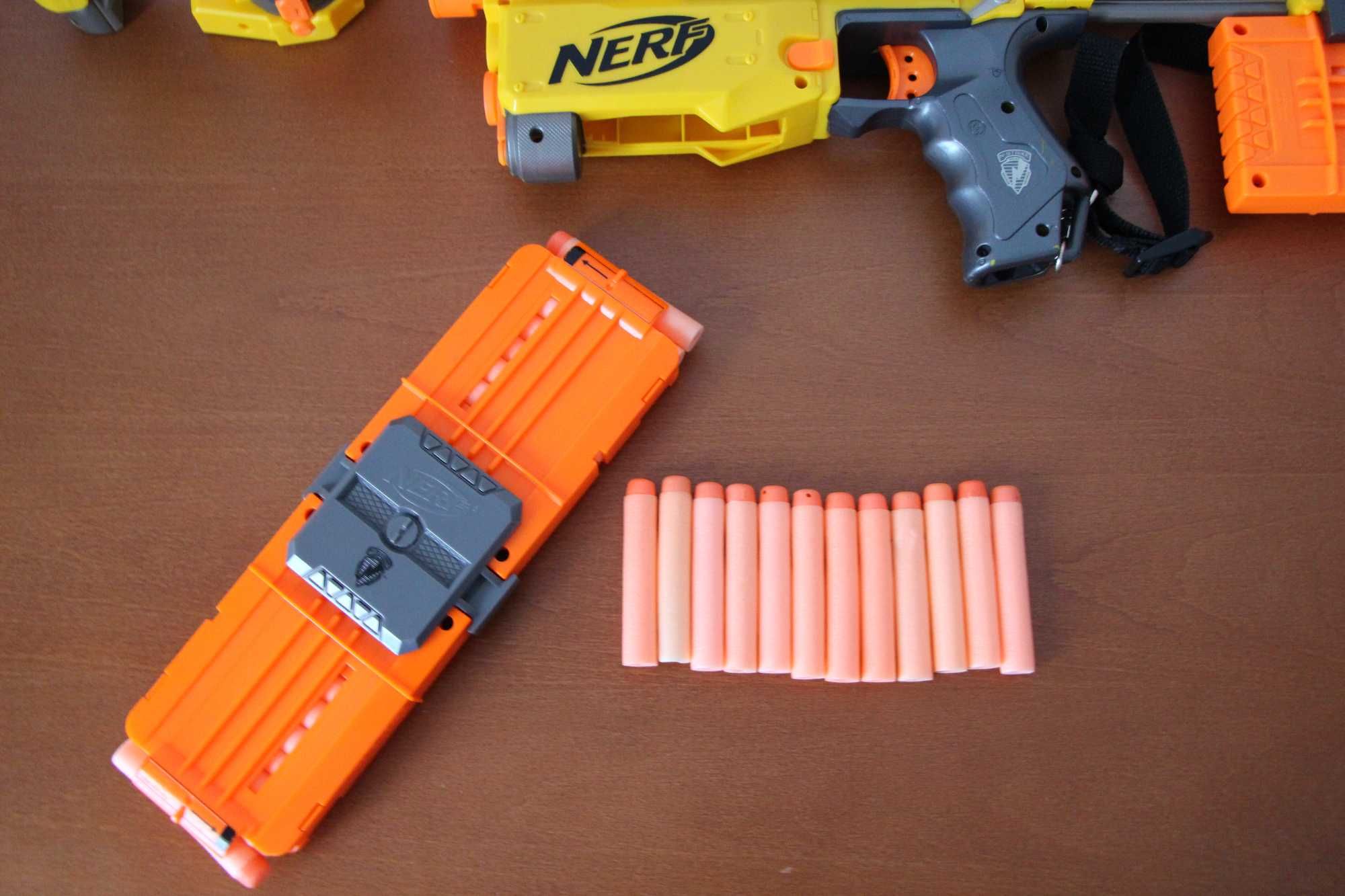 Nerf Pack (Recon CS-6 & Maverick Rev-6 + balas extra)