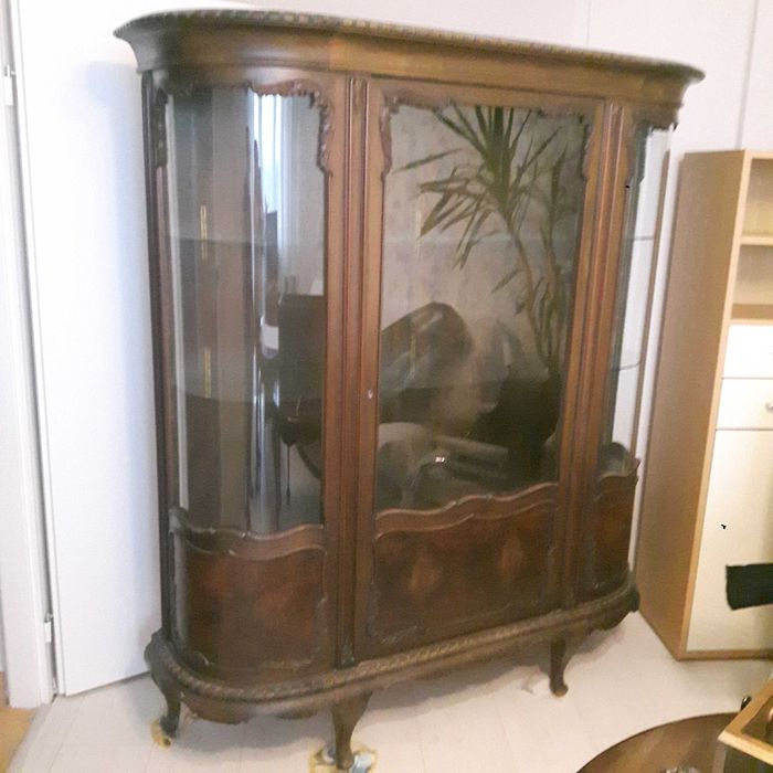 Antyk serwantka zabytkowa