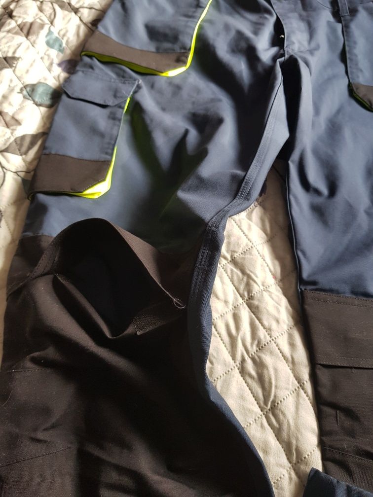 Ubranie robocze spodnie i kurtka