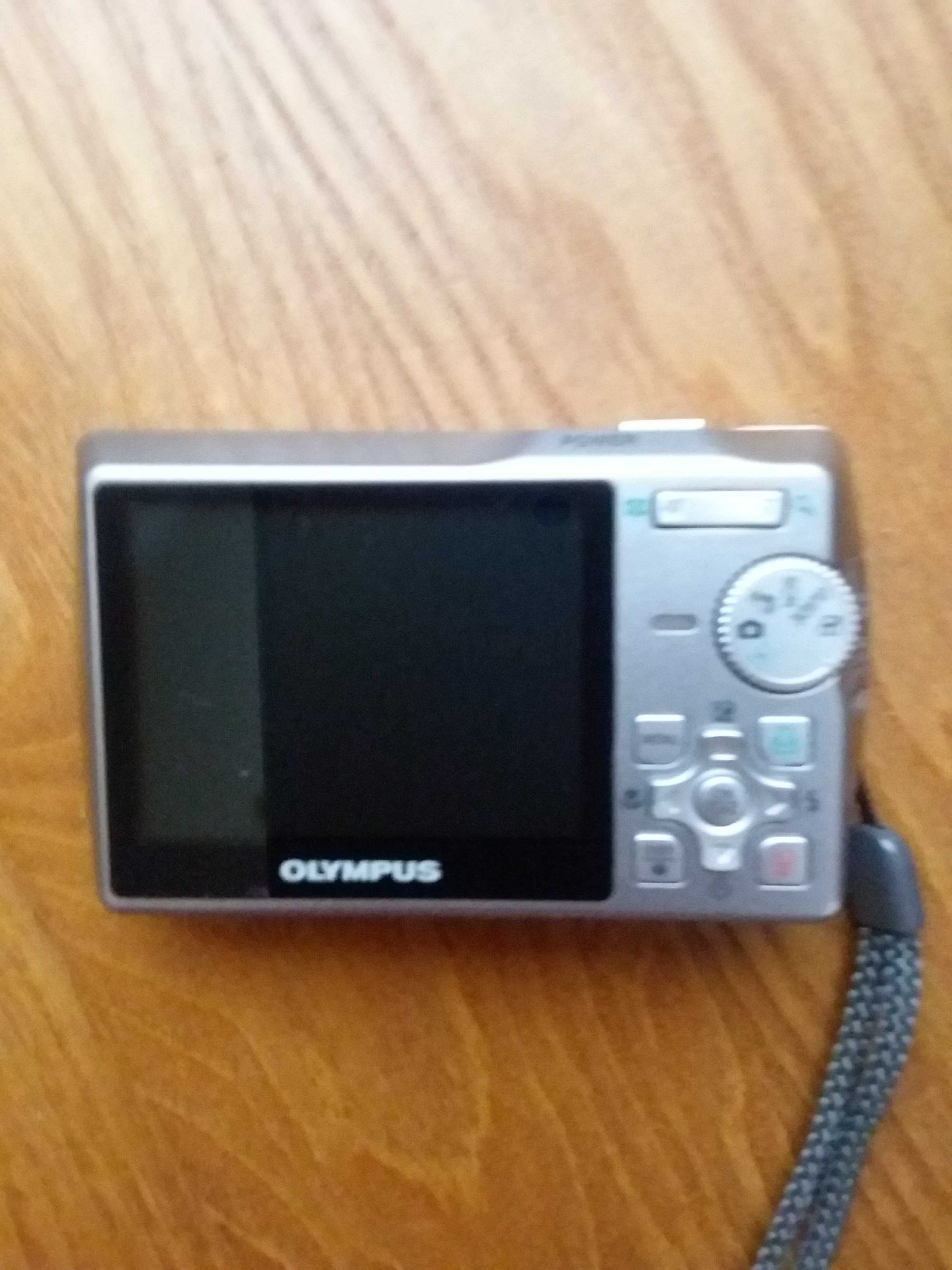 Цифровая фотокамера OLYMPUS m710