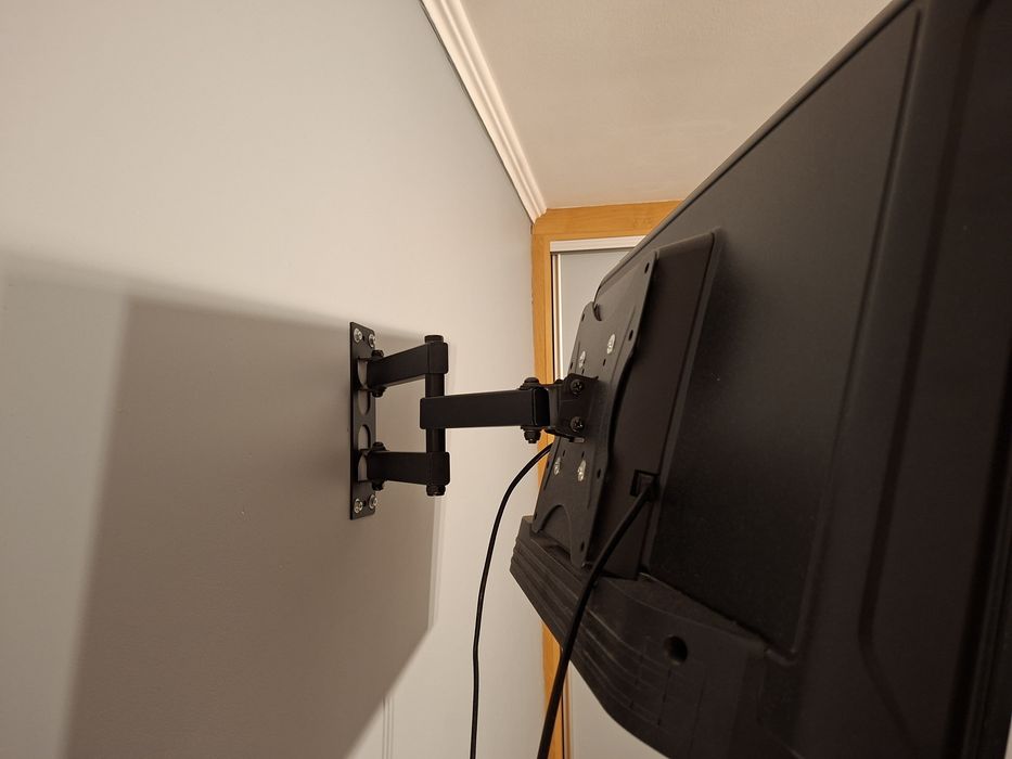 Telewizor MANTA 32LHS89T HD, SmartTV,wifi