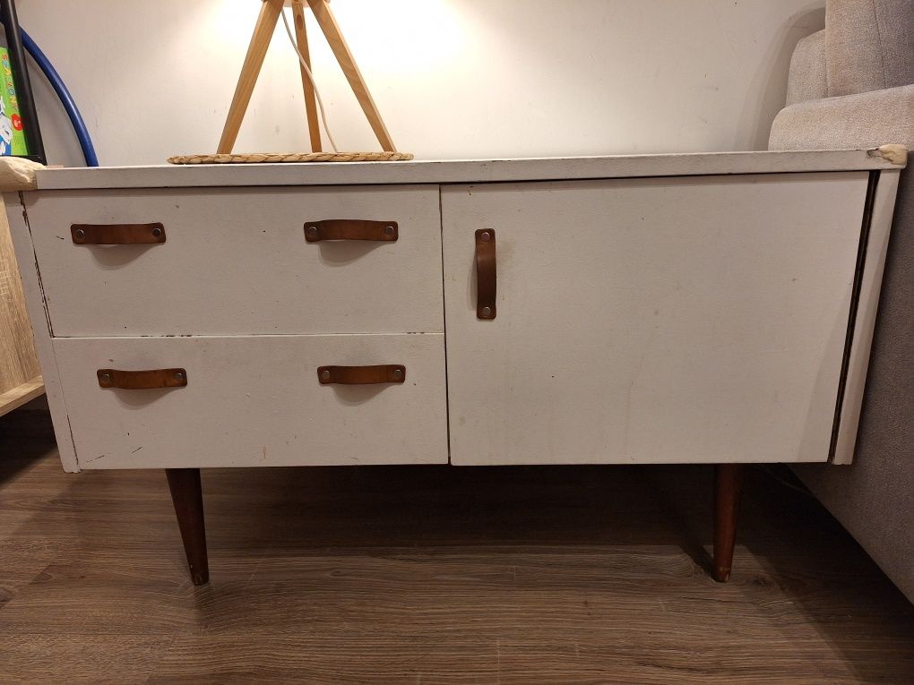 Komoda PRL odnowiona