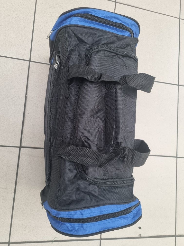 Niebiesko-czarna torba podrozna 80 cm