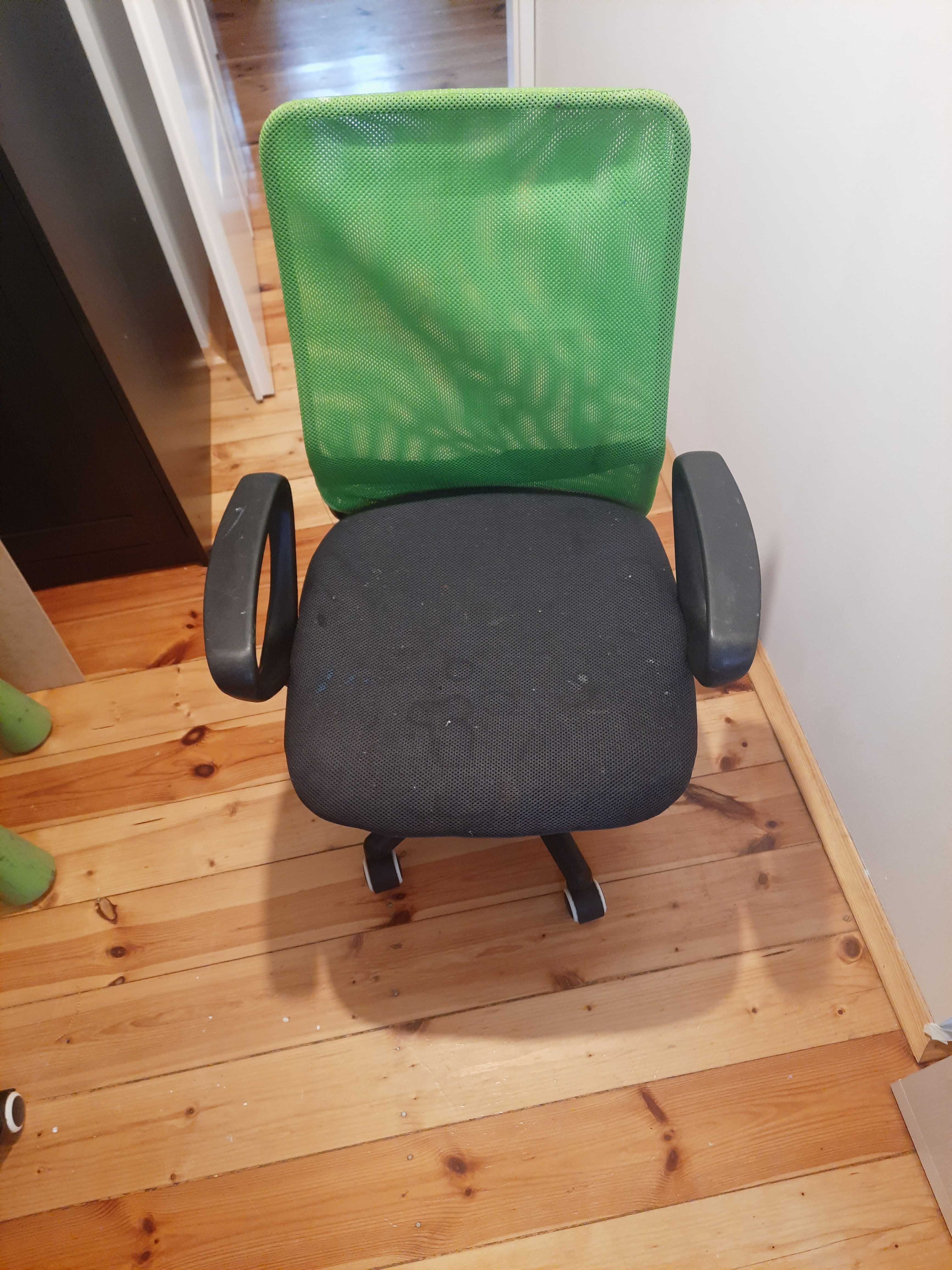 Krzesło fotel biurowy Vecotti zielony do biurka komputerowy