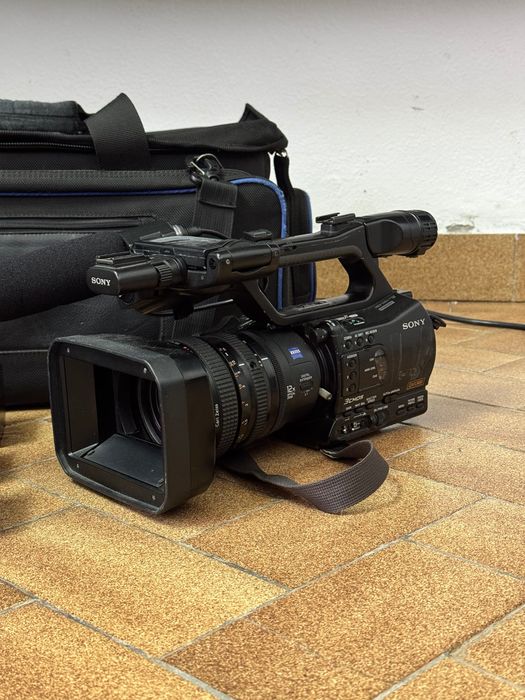 Câmera Sony HVR-Z7E + Acessórios