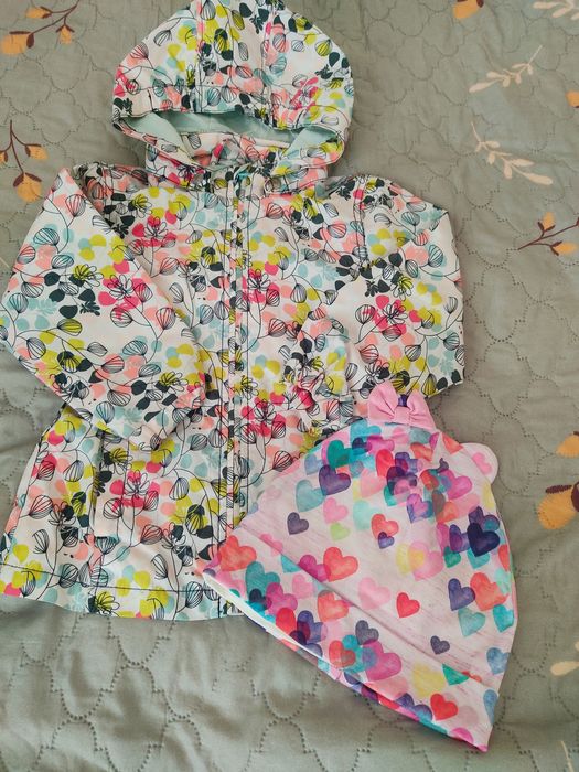 Гарні речі на дівчинку в р.98