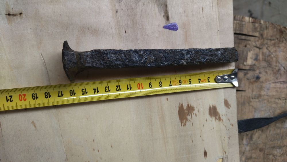 Антикваріат, Кований старий металевий виріб. Вінтажна річ.