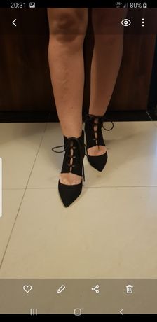 Czarne sandały buty szpilka