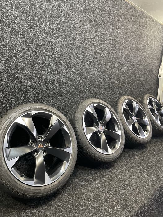 Продам Б/У диски Seat 7.5R18 ET46 5x112 Dia57.1