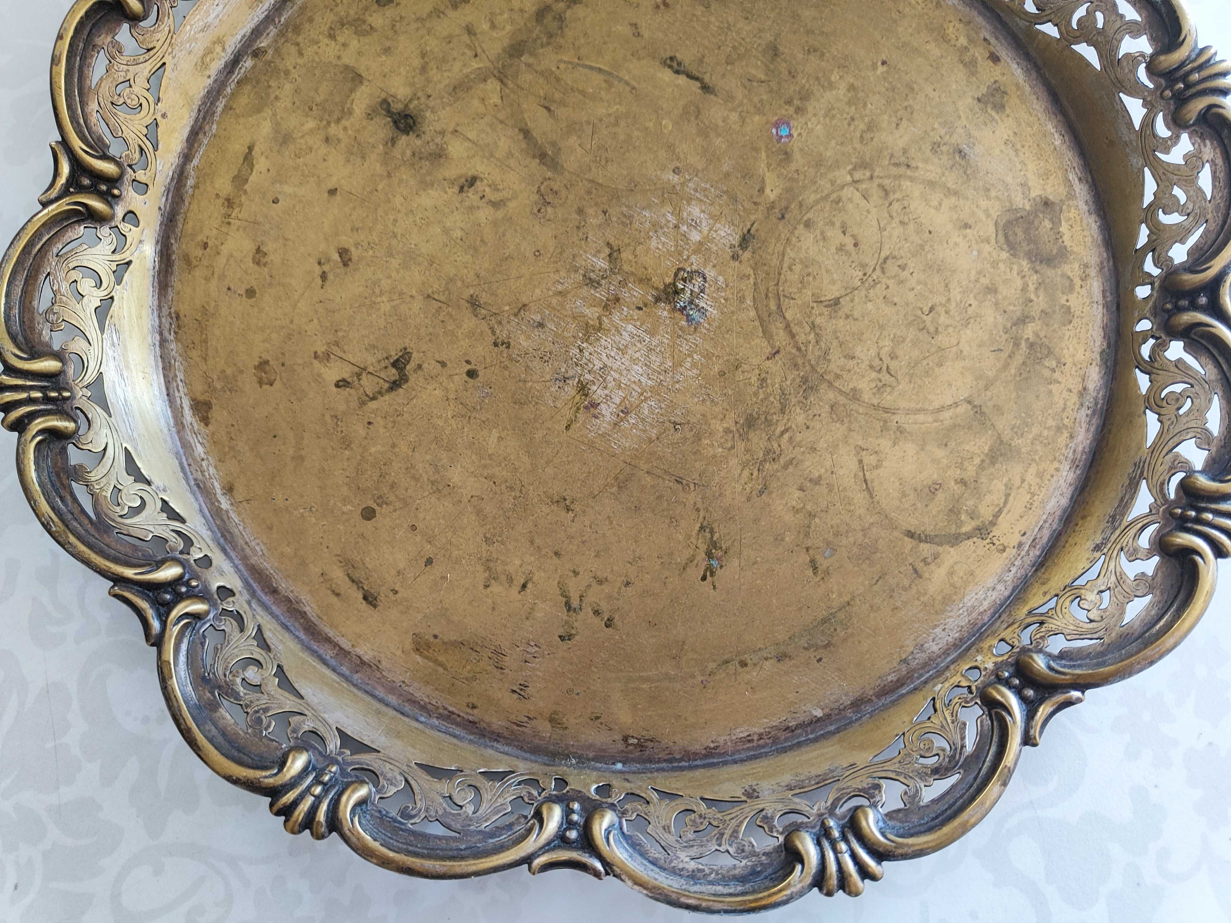 Piękna  XIX w srebrzona zdobiona patera okrągła