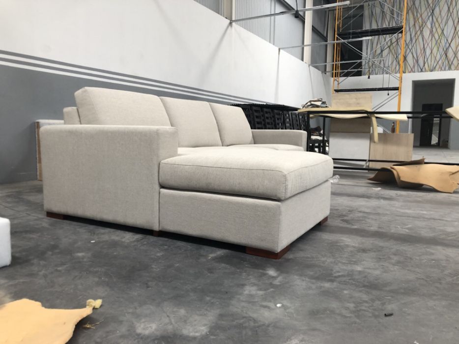 Sofá M. Cenovo com cheselounge