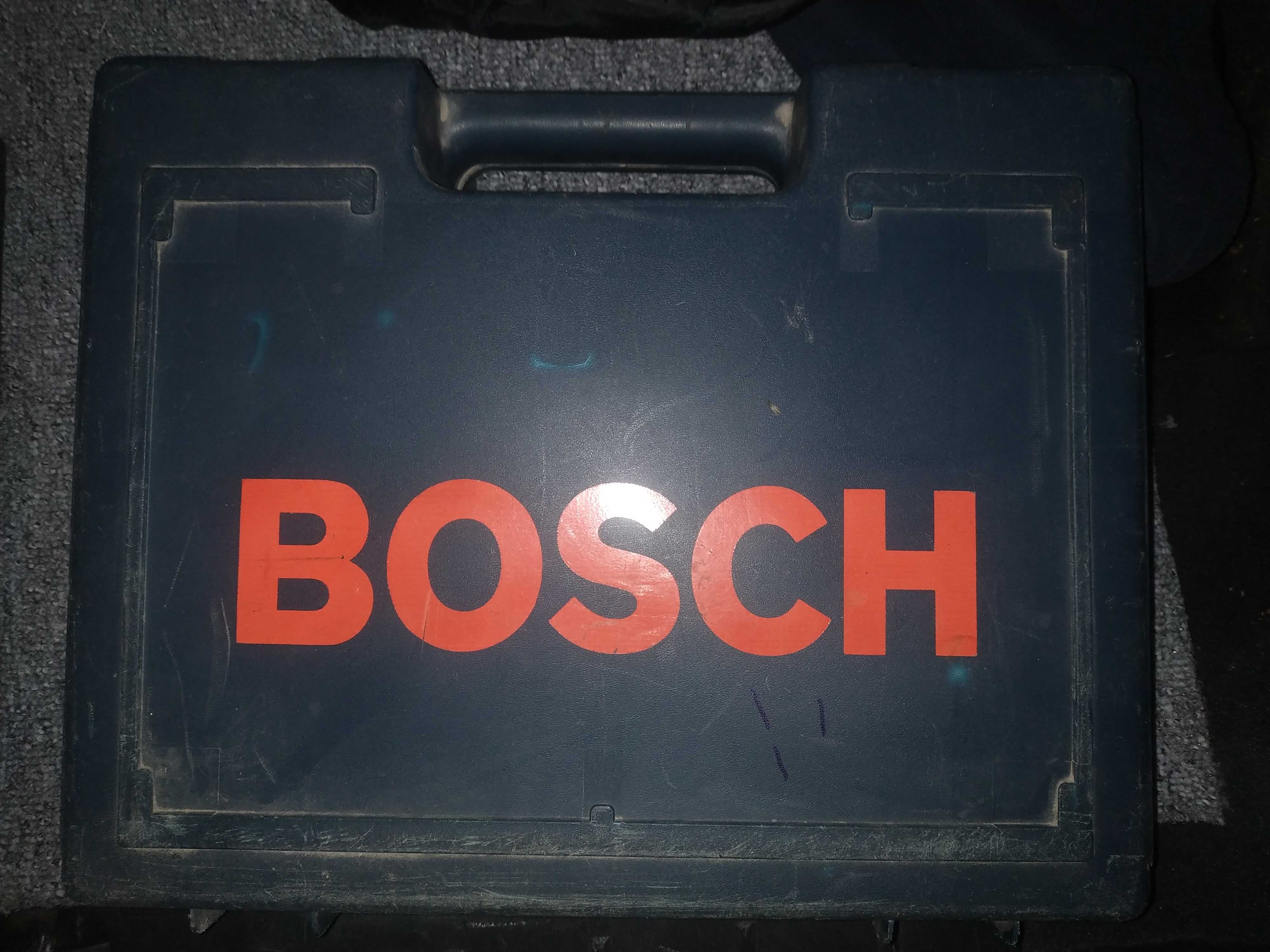 Комплект шуруповерт Bosch GSR 1440-Li Profess та батареї з зарядкою