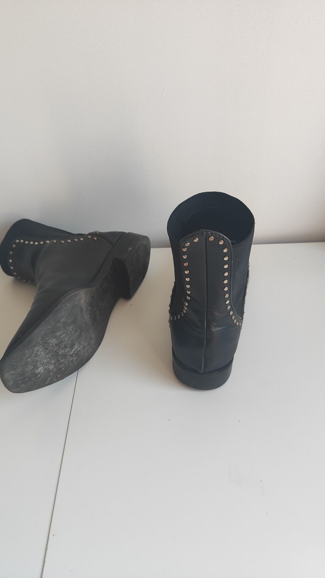 Botki skórzane Zara 39 z ćwiekami