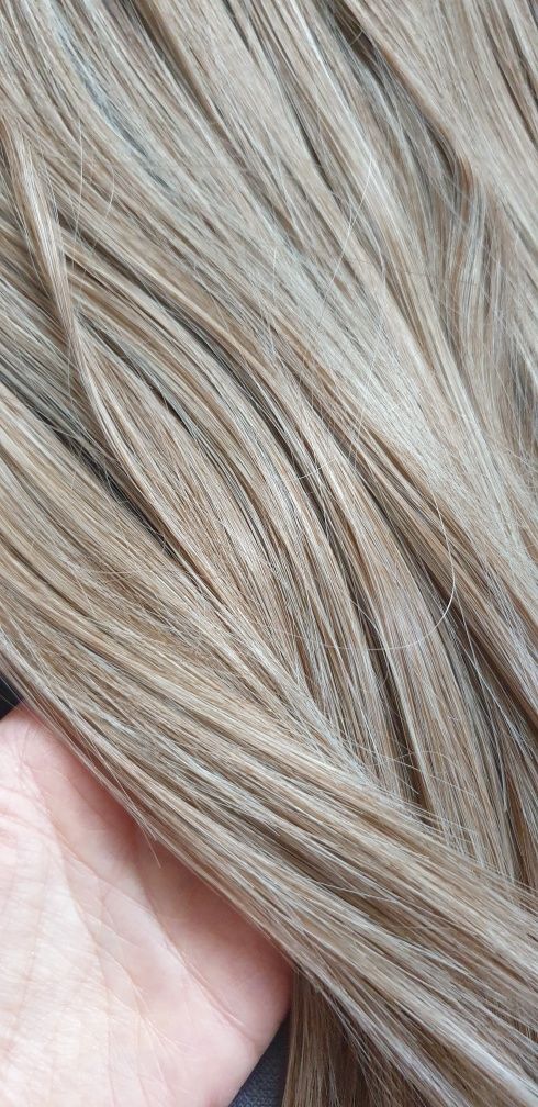 Syntetyczne włosy na żyłce kolor chłodny beżowy blond 40 cm