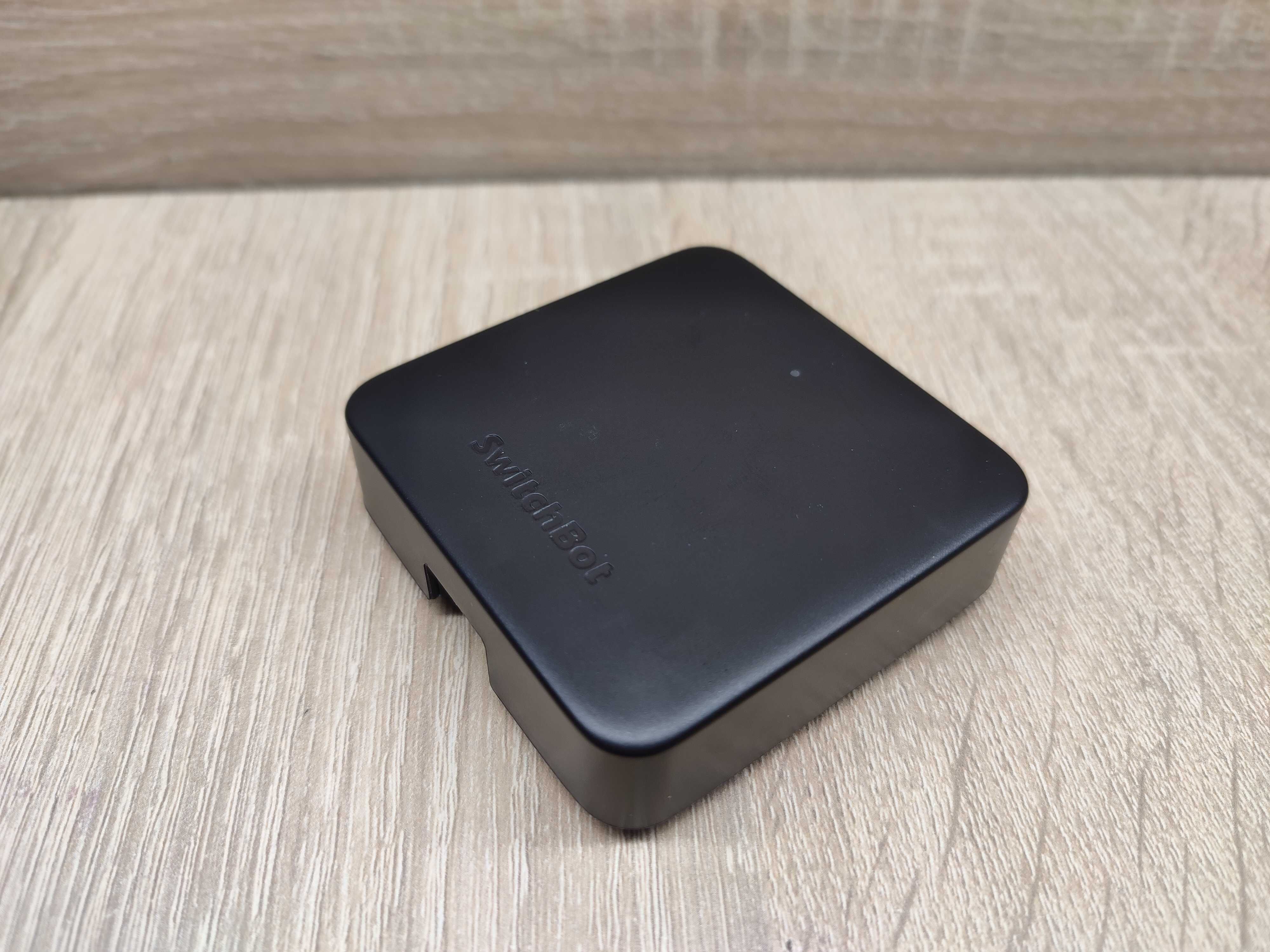 SwitchBot Hub Mini
