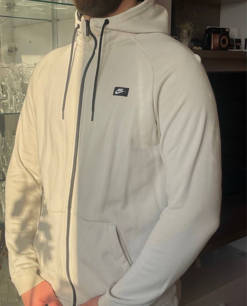 NIKE Tech Fleece