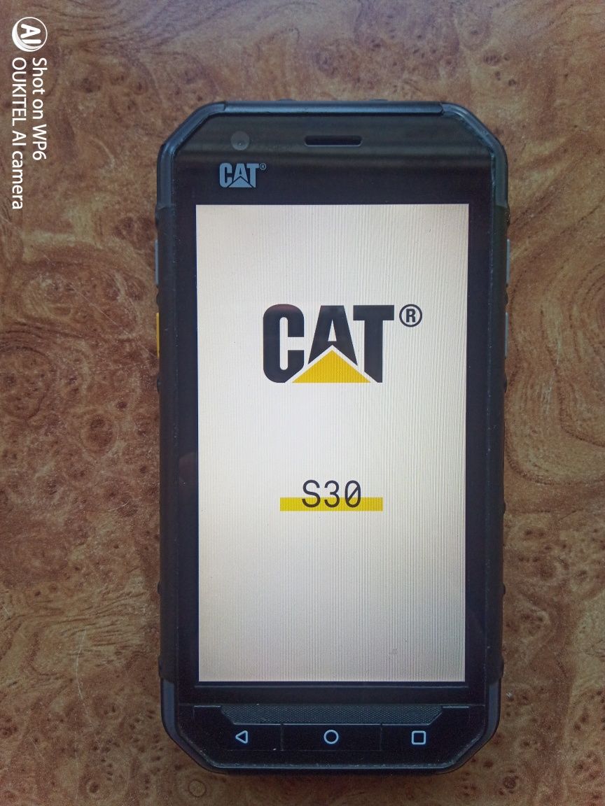 Продам фірмовий телефон CATs30
