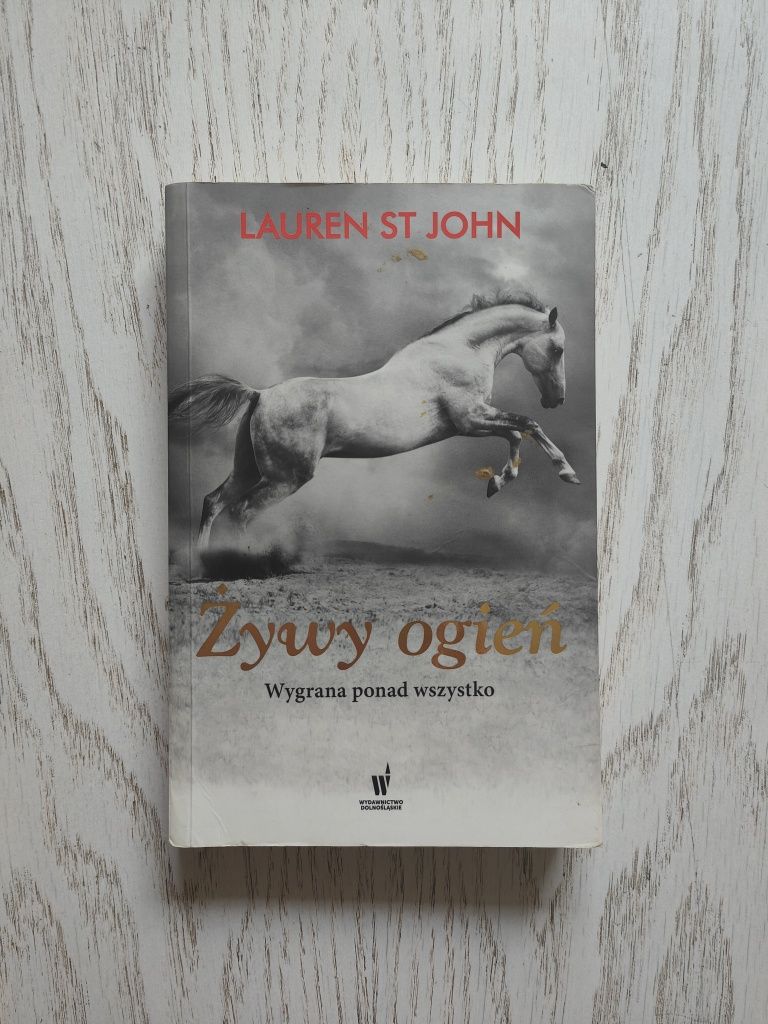 Seria książek "Bezcenny" Lauren St John