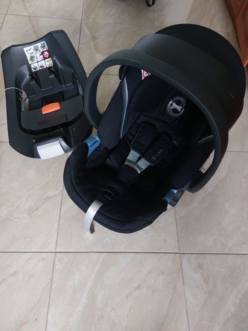 Cybex Aton 5 z bazą