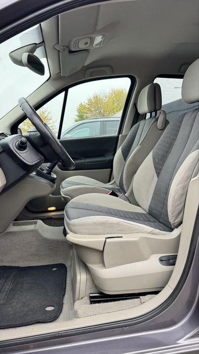 Renault Scenic Рено Сценік II 2003 р 1,6 бенз 5МКПП