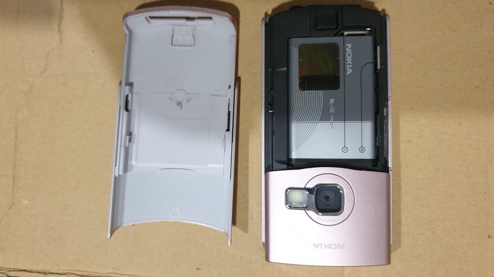 Nokia N72 Pink flower