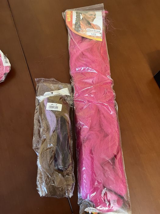 Все для парикмахера поичесок кисточки, расческа, браш, ножницы